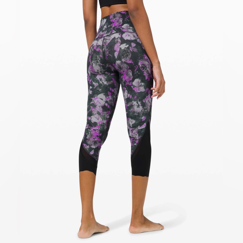 Lululemon Wunder Under High-Rise Crop 23" Scalloped leggings size 2